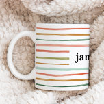 Personalisierter Wasserfarbstreifen Kaffeetasse<br><div class="desc">Diese festliche Tasse ist der ideale Begleiter für alle gemütlichen Tasse Kaffee,  Tee und Kakao! Mit einem spielerischen Farbschema aus Aquarellstreifen. Das ist ein tolles Geschenk und eine festliche Dekoration,  jedes Jahr.</div>