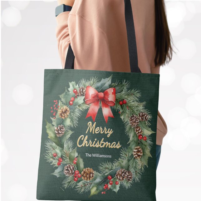 Personalisierter Weihnachtskranz mit roter Schleif (A festive green tote bag with faux gold "Merry Christmas" greeting, wreath surround and custom name)