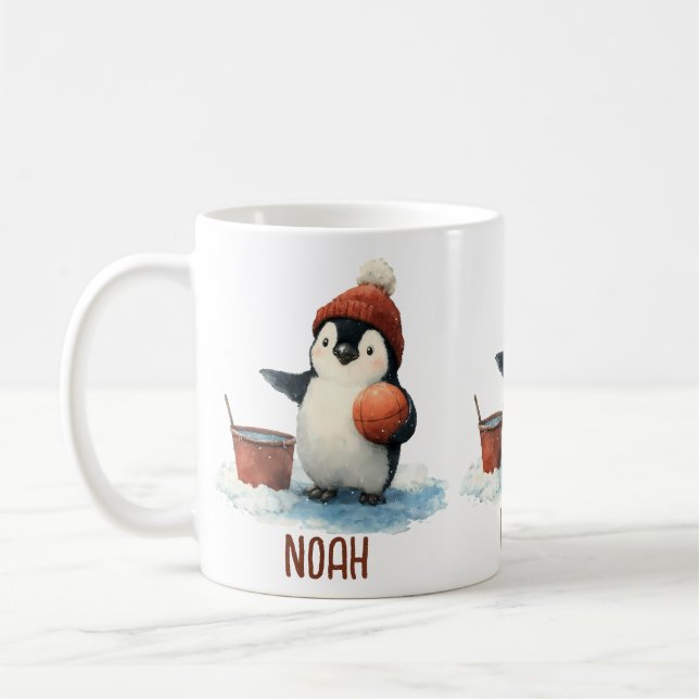 Personalisierter Winter-Pinguin-Basketball-Junior Kaffeetasse (Links)