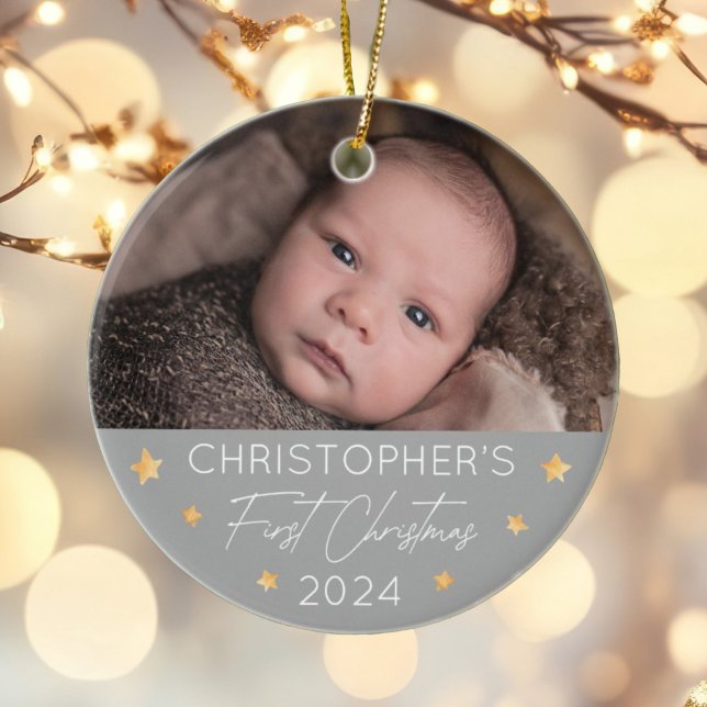 Personalisiertes Baby's First Christmas Foto Keramik Ornament (Von Creator hochgeladen)