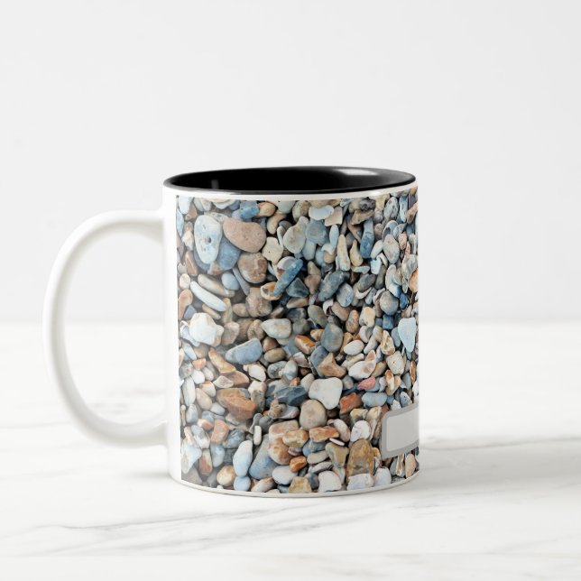 Personalisiertes Baumuster aus Pebble Stone Zweifarbige Tasse (Links)