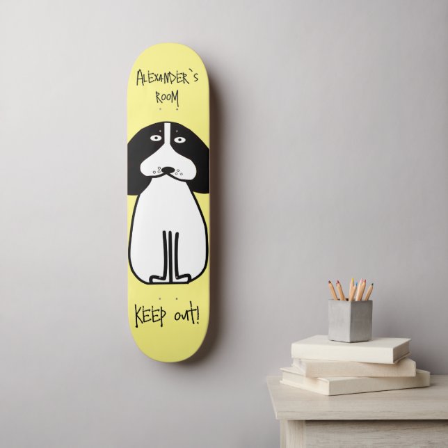 Personalisiertes "Behalt Out"-Hundezimmerzeichen Skateboard (Wandkunst)