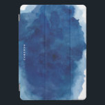 Personalisiertes blauer Wasserfarbenpaint Splash iPad Pro Cover<br><div class="desc">Modernes und stilvolles iPad Cover mit blauem Aquarellhintergrund. Passen Sie Ihren Namen oder Ihre kurze Phrase an.</div>