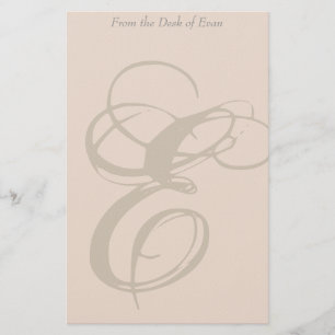 Personalisiertes Briefpapier des Monogramm-E