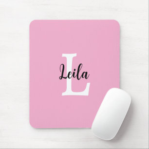 Personalisiertes Design mit rosa Monogramm-Schrift Mousepad