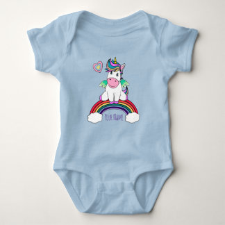 Personalisiertes Einhorn auf einem Regenbogen Baby Strampler