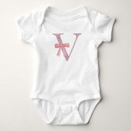 Personalisiertes erstes Baby Girl "V" Strampler