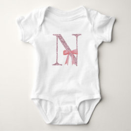 Personalisiertes erstes Baby Mädchen "N" Baby Strampler