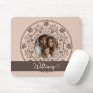 Personalisiertes Familienportrait Warme Neutrals M Mousepad