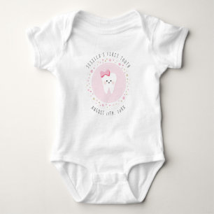 Personalisiertes First Tooth Baby Meilensteine Out Baby Strampler