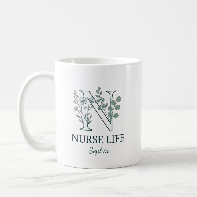 Personalisiertes florales Pflegekräfte-Monogramm Kaffeetasse (Links)