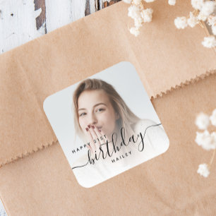 Personalisiertes Foto in schwarzer Schrift zum 21. Quadratischer Aufkleber