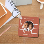 Personalisiertes Foto Liebe Vater Schlüsselanhänger<br><div class="desc">Diese We Liebe You Vater Foto Schlüsselanhänger ist mit dem Wort LIEBE in weißer Typografie auf einem Rostterrakotta Hintergrund dekoriert. Einfach mit Ihrem Foto und Namen anpassbar. Perfekt als Vatertagsgeschenk.</div>