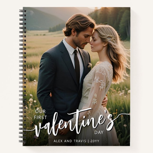 Personalisiertes Foto Modernes Erstes Valentinstag Notizbuch (Vorderseite)