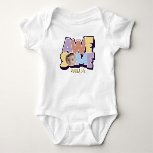 Personalisiertes Foto & Name „Awesome“ Baby Strampler