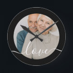 Personalisiertes Foto und Foto Runde Wanduhr<br><div class="desc">Machen Sie eine Personalisierte Foto-Wanduhr von Ricaso - fügen Sie Ihr eigenes Foto und Text hinzu - Foto-Sake-Geschenke</div>