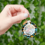 Personalisiertes Foto und Muster Schlüsselanhänger<br><div class="desc">Machen Sie aus Ricaso einen Personalisierten Foto-Sake-Schlüsselanhänger - mit gemustertem Hintergrund und weißem Rahmen - Foto Keepake-Geschenke</div>