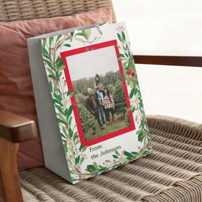 Personalisiertes Foto Weihnachts-Monogramm Mittlere Geschenktüte (Von Creator hochgeladen)