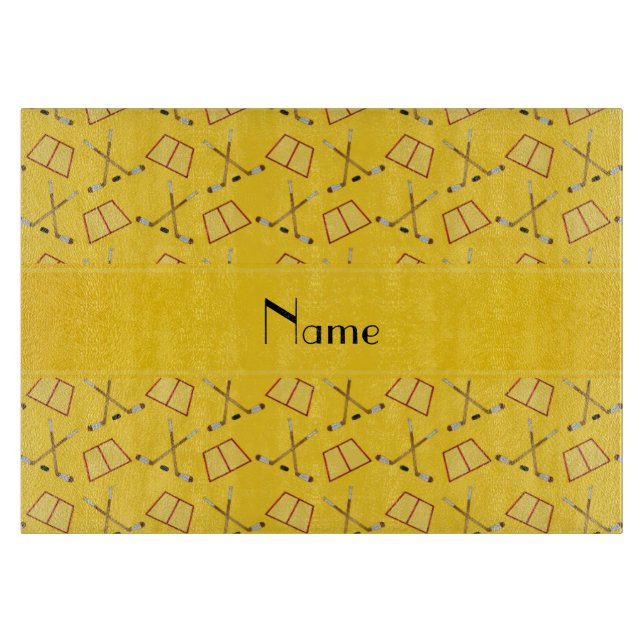 Personalisiertes gelbes Hockeynamensmuster Schneidebrett (Vorderseite)