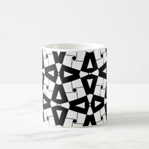 Personalisiertes geometrisches Muster Schwarz/Weiß Tasse