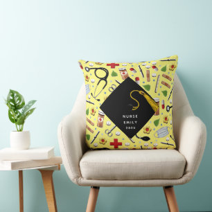 Personalisiertes Geschenk zur Pflegeabschlussfeier Kissen