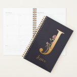 Personalisiertes Gold Blue Elegant Floral Monogram Planer<br><div class="desc">Personalisiertes Gold Blue Elegant Floral Monogram J Planner *Für dieses Design hat jeder Buchstabe seine eigene Liste, aber Sie können Ihren Namen anpassen, indem Sie auf "Personalisieren Sie diese Vorlage" klicken. Ich arbeite daran, weitere Buchstaben hinzuzufügen; wenn Ihre noch nicht aufgelistet ist, bitte schreiben Sie mir und ich kann sie...</div>