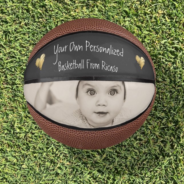 Personalisiertes Goldenes Herz im Detail Mini Basketball (Von Creator hochgeladen)