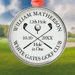 Personalisiertes Golf Hole in One Award Ornament Aus Metall<br><div class="desc">Personalisieren Sie den Namen,  die Position Loch Nummer und das Datum,  um einen großen Golfkeepake zu schaffen,  um dieses fantastische Loch in einem zu feiern. Entwickelt von Thisisnotme©</div>