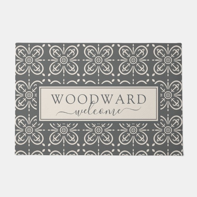 Personalisiertes graues geometrisches Fliesenmuste Fußmatte (Vorderseite)