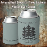 Personalisiertes Grüne Bachelor-Wochenende Dosenkühler<br><div class="desc">Personalisierte Grüne Bäume Bachelor Weekend Can Cooler Personalisiert Can Cooler sind die perfekte Zwischenmahlzeit für Ihre Freunde, um sich an Ihren besonderen Tag zu erinnern. Herzlich willkommen zu einer lustigen und unvergesslichen Junggesellen-Party! Fügen Sie diesem Design Ihre benutzerdefinierte Formulierung hinzu, indem Sie die "Diese Vorlage bearbeiten"-Felder auf der rechten Seite...</div>