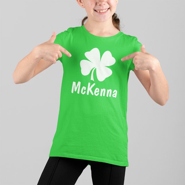 Personalisiertes grünes Kleeblatt Kinder St Patric T-Shirt (Von Creator hochgeladen)