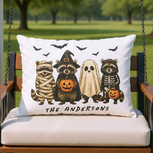 Personalisiertes Halloween-Racoon-Monogramm Kissen Für Draußen