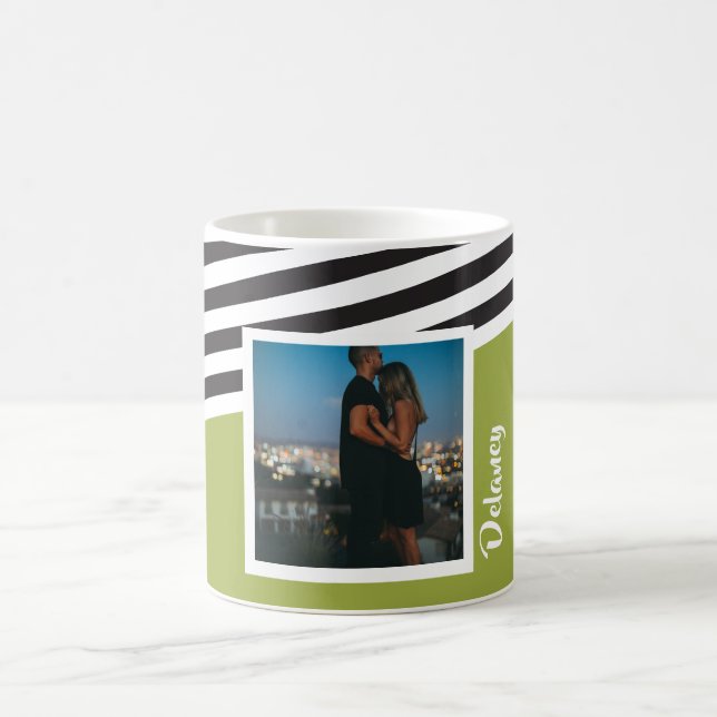 Personalisiertes, helles, grün gestreiftes Muster  Kaffeetasse (Mittel)