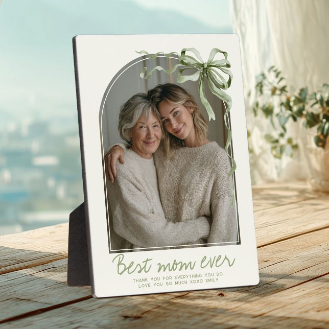 Personalisiertes Hellgrünes Schleifen-Muttertagsfo Fotoplatte (Personalized sage green mother photo plaque with bow and arched frame)