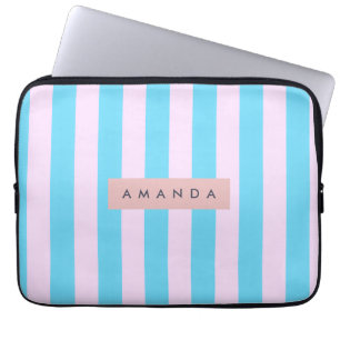 Personalisiertes Hellrosa und Blau Gestreift Laptopschutzhülle