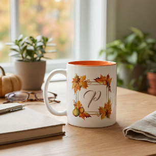 Personalisiertes Herbstlaub-Monogramm Zweifarbige Tasse