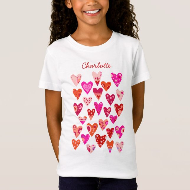 Personalisiertes Herz-Muster Rosa T-Shirt (Vorderseite)