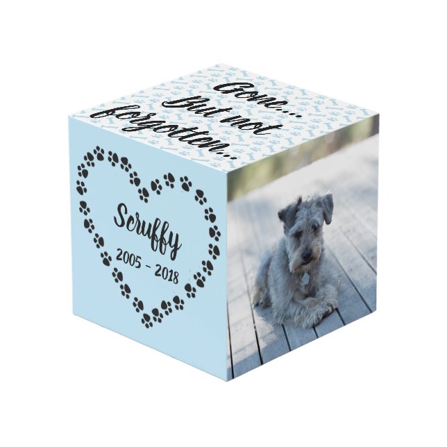 Personalisiertes Hundedenkmal Würfel (Vorderseite Schrägansicht)