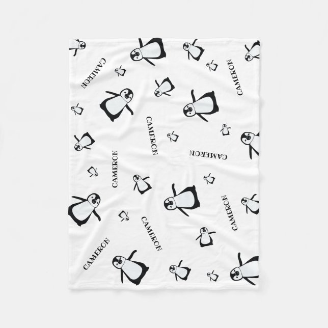 Personalisiertes Kinderzimmer Schwarzweißpinguin Fleecedecke (Vorderseite)