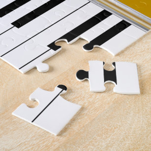 Personalisiertes Klavier befestigt schwarzes Puzzle