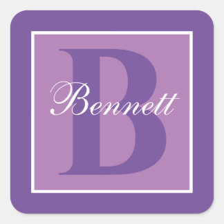 Personalisiertes lila geteiltes Anfangsmonogramm Quadratischer Aufkleber