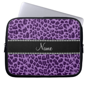 Personalisiertes lila Leopardnamensmuster Laptopschutzhülle