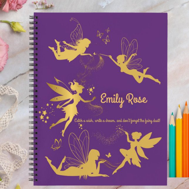 Personalisiertes Lila Schreib- und Zeichnend Noteb Notizbuch (Personalized Purple Fairy Journal – Custom Name Notebook for Girls with Magical Quote

)