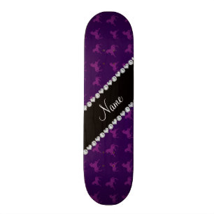 Personalisiertes lila Unicornnamensmuster Skateboard