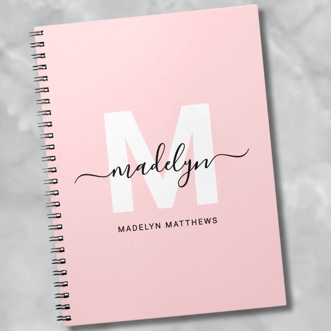 Personalisiertes Mädchenhaftes Rosa Monogramm Notizblock (Girly Blush Pink Monogram notebook)