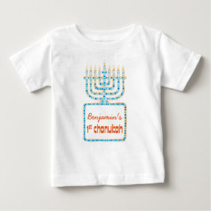 Personalisiertes Menorah 1. Chanukah T-Shirt