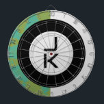 Personalisiertes, modernes Dart Board Dartscheibe<br><div class="desc">Ein personalisiertes Dartboard ist eine lustige Art,  Ihren persönlichen Stil auszudrücken. Modernes Design bietet einen eleganten und sportlichen Look. Passen Sie Ihre gewünschten Monogramme,  Buchstaben oder Zahlen an. Verwenden Sie die Vorlage,  um Ihr eigenes personalisiertes Dartboard zu erstellen.</div>