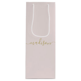 Personalisiertes, modernes Girl-Gold-Script Rosa Geschenktüte Für Weinflaschen