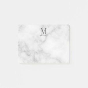 Personalisiertes Monogramm aus weißem Marmor und N Post-it Klebezettel