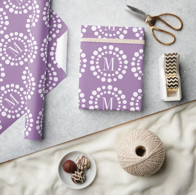 Personalisiertes Monogramm Lila Wrapper Geschenkpapier (Kunsthandwerk)
